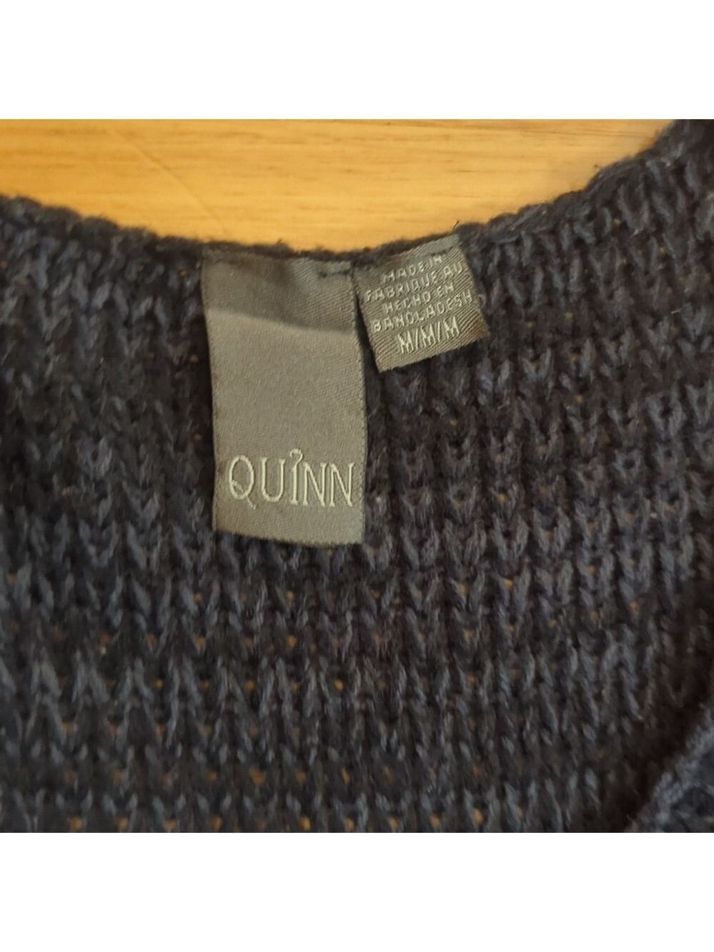 Quinn V Neck Blue Textured Knit Sweater Medium - Picture 3 of 11